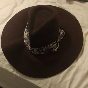 Women's Disney Parks Hat NWT